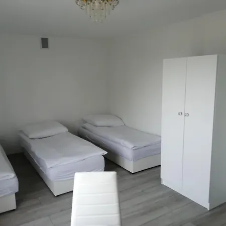 Manhattan بيلافه